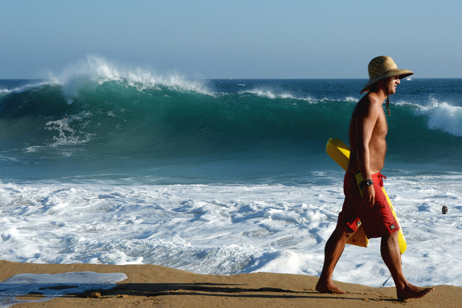 A New York man abruptly collapsed on Atlantic Beach and was unresponsive for 12 minutes as lifeguards performed life-saving measures (stock image).