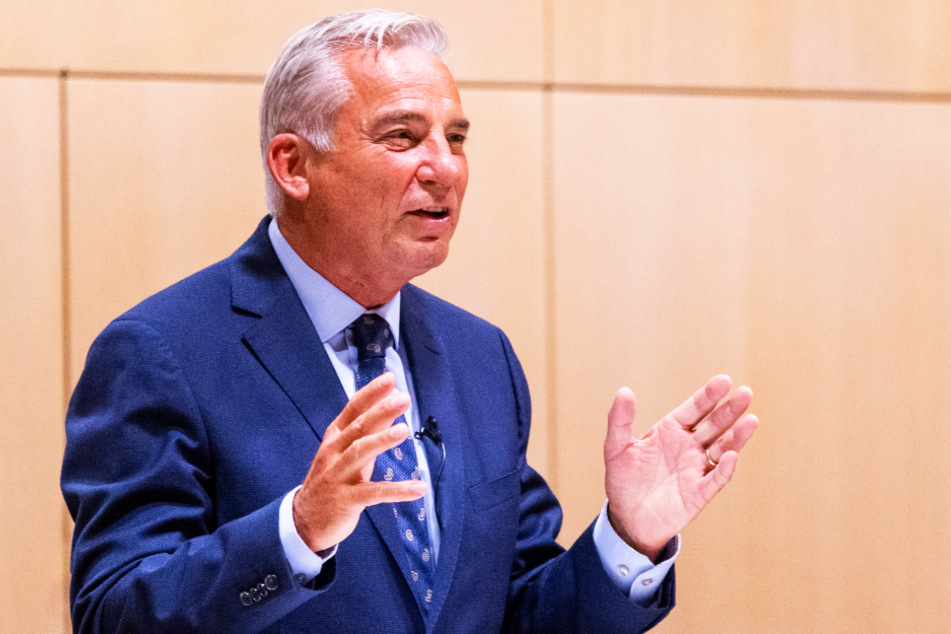Laut Baden-Württembergs Innenminister Thomas Strobl (61, CDU) wird das Abhören und Abfangen von Telefonaten und SMS von den Behörden "außerordentlich" selten eingesetzt.