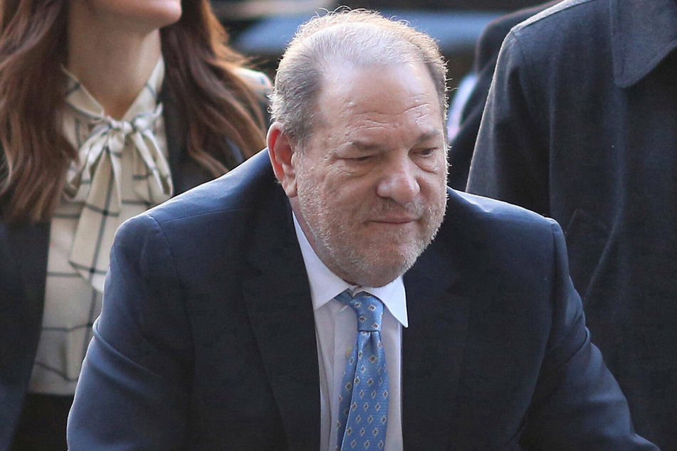 Harvey Weinstein (69) has been extradited to California to stand trial.