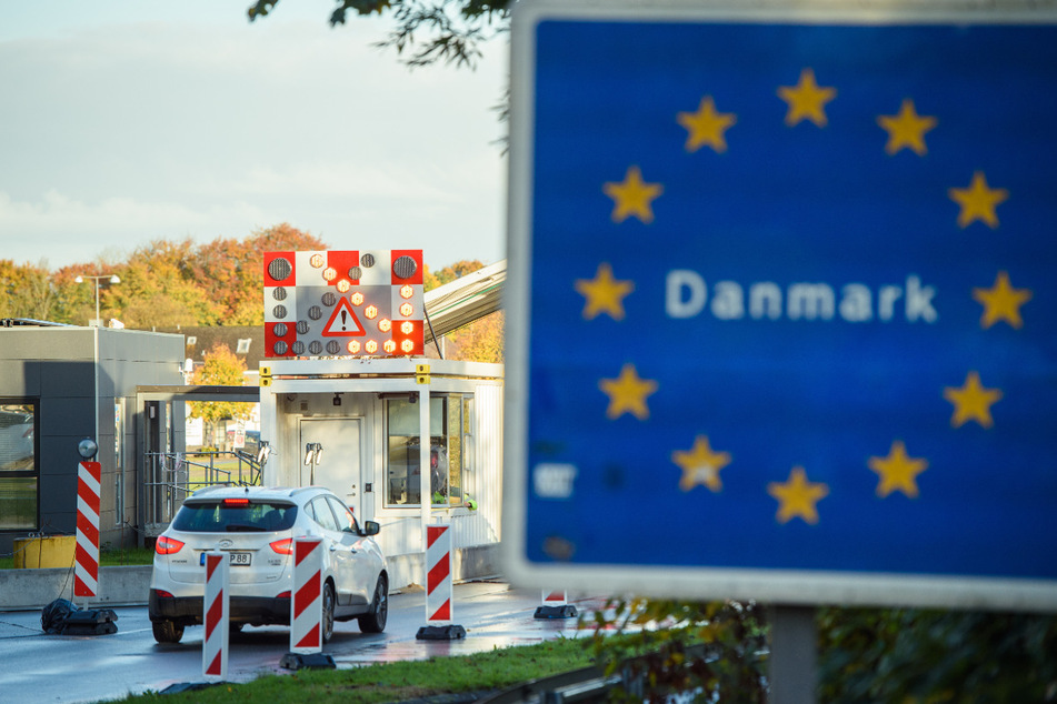 Aufgrund der steigenden Zahl an Corona-Neuinfektionen hat das Nachbarland im Norden Deutschland zum Risikoland erklärt.