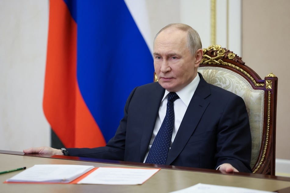 Russian President Vladimir Putin has officially ended an already defunct plutonium disposal agreement with the US.