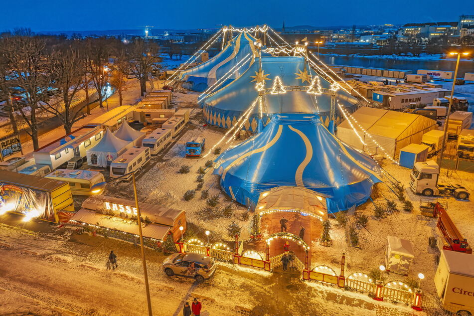 Der Weihnachts-Circus am alten Standort, dem Volksfestplatz am Ostragehege.