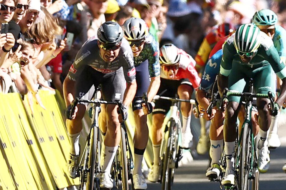 Hammer bei der Tour de France! Rad-Rambo bekommt zweiten Platz aberkannt