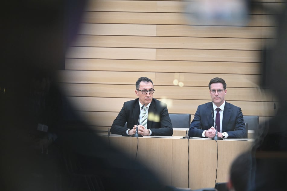 Cem Özdemir (60, Bündnis 90/Die Grünen) und Manuel Hagel könnten mit dem Wahlergebnis in einer Koalition aus Grünen und CDU gemeinsam regieren.