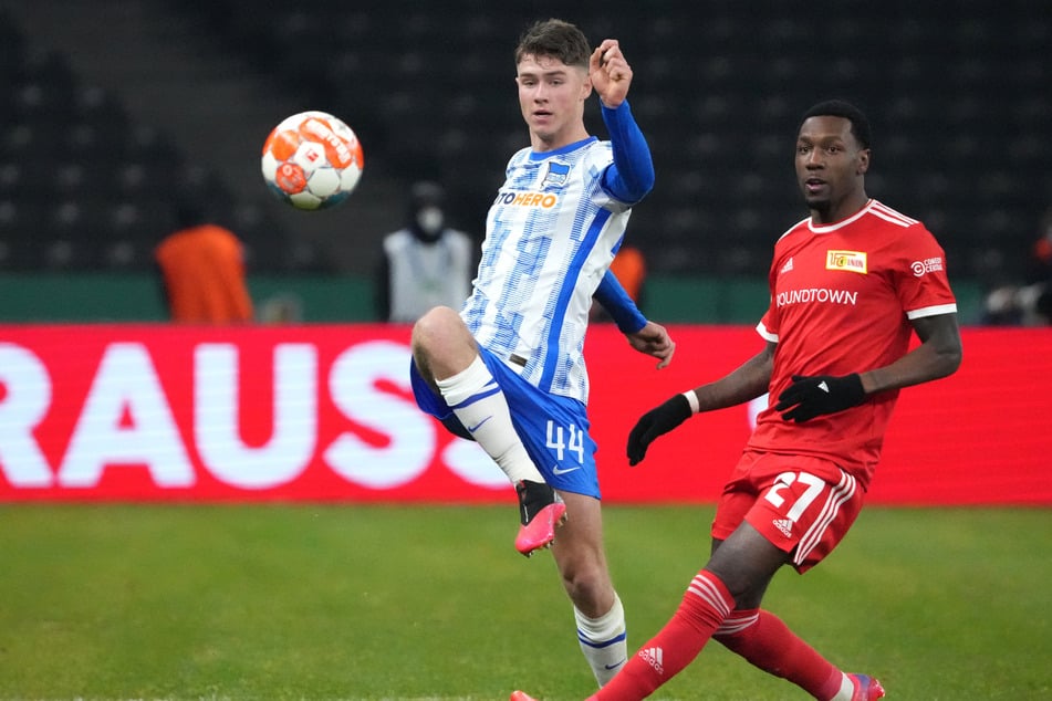 Gechter (l.) gab mit 17 Jahren sein Profidebüt für Hertha BSC.