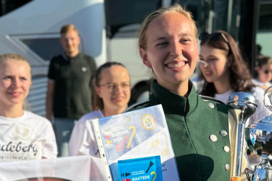 Mit viel Getöse und Tamtam! Spielmannszug aus Radeberg holt Weltmeister-Titel