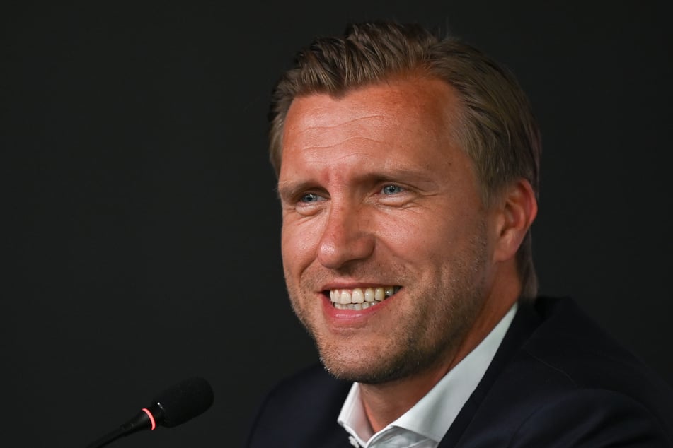 SGE-Sportvorstand Markus Krösche (43) sprach auf der Pressekonferenz zur Saisonanalyse unter anderem über geplante Abgänge bei der Eintracht.