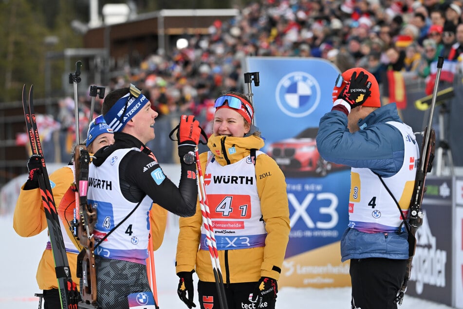 Ganz knapp hat es gereicht: Justus Strelow (l.) sicherte der deutschen Staffel Bronze.