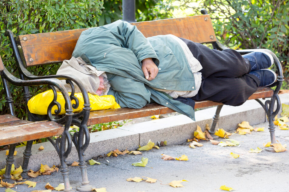Wiener Obdachlose, die ihre Nächte unter freiem Himmel verbringen, sind aktuell nicht sicher. (Symbolbild)