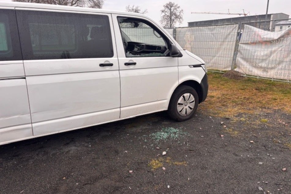Der Transporter stand am Husarensportpark.