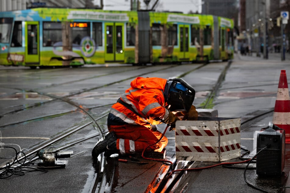 Am Pechauer Platz werden Gleisarbeiten nötig.