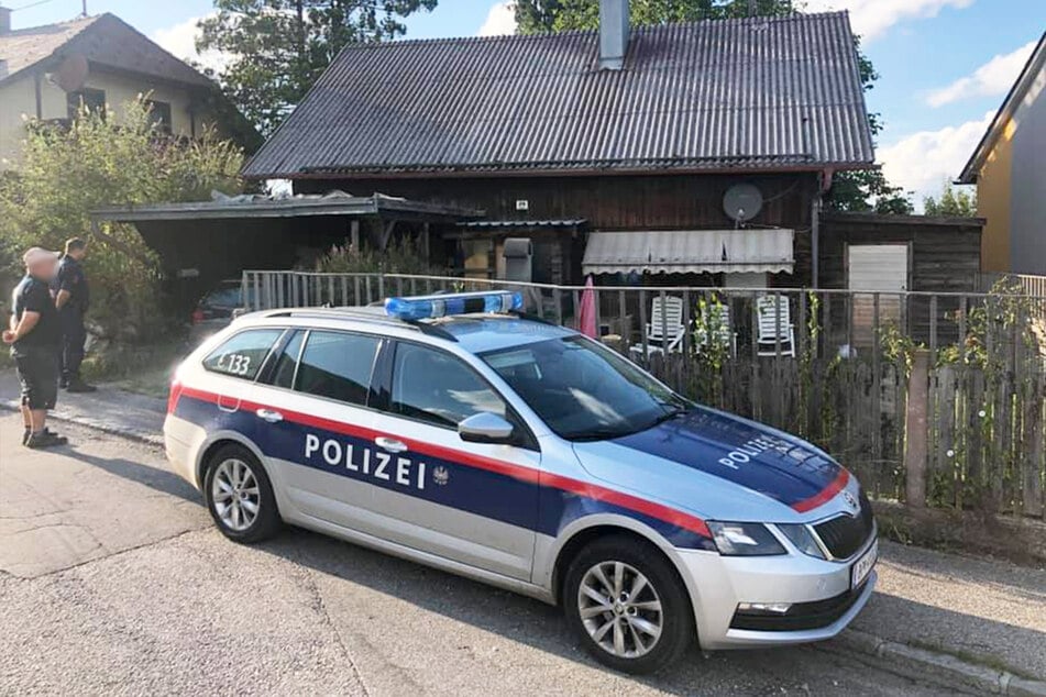 Die Polizei wurde am Dienstag zu den Züchtern mit Tierhaltungsverbot alarmiert.