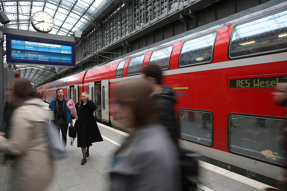 Nur 81,1 Prozent der Regionalexpresse waren 2021 in NRW pünktlich.