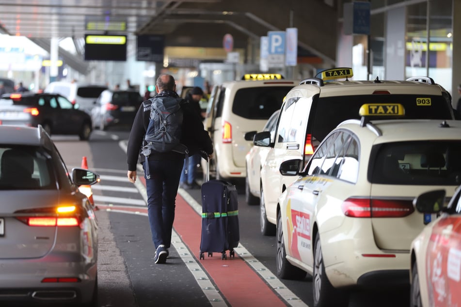 Ferienende in NRW: So viele Reiserückkehrer werden erwartet