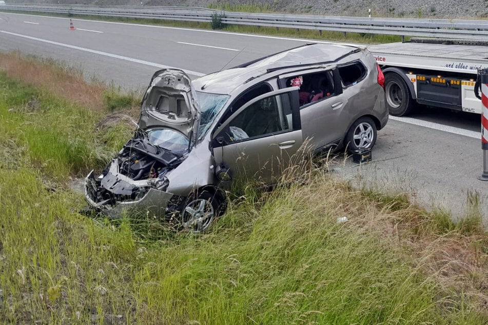 An dem Dacia entstanden bei dem Unfall rund 30.000 Euro Schaden.