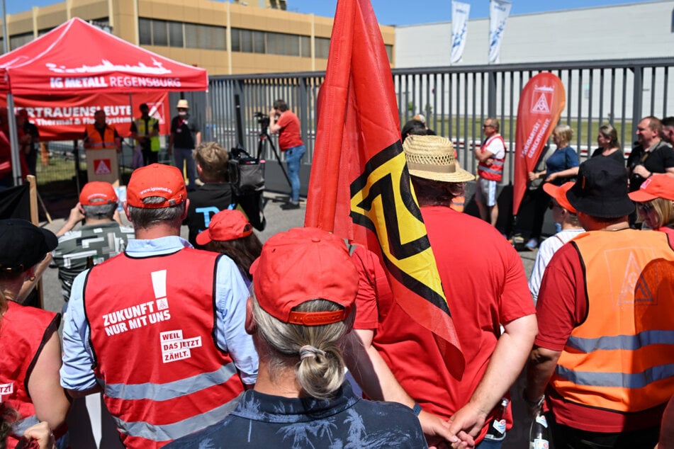 Die Gewerkschaft ist sich sicher: "Eine Lösung ist nach wie vor möglich." Doch bis dahin bleiben die Tore dicht.
