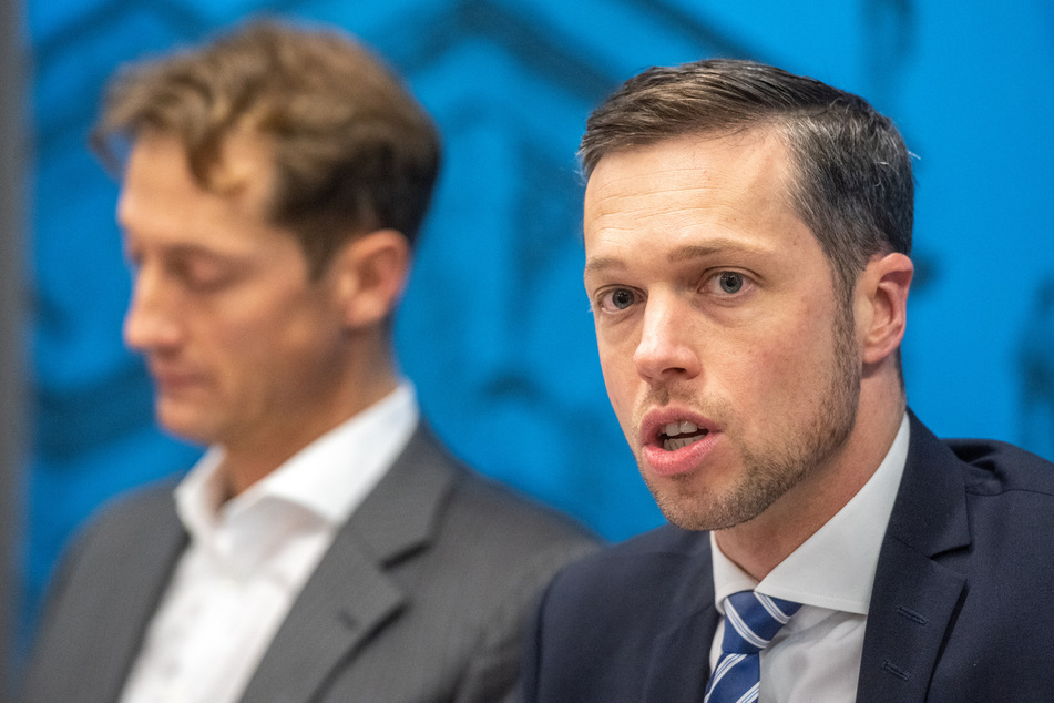 Christoph Maier (37, r.) fungiert als parlamentarischer Geschäftsführer der AfD-Fraktion im Freistaat Bayern.