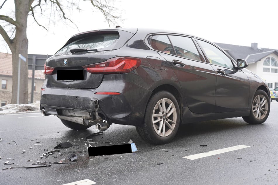 Durch den Unfall kam es auf der Dresdner Straße zu erheblichen Verkehrsbehinderungen.