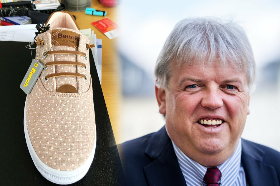 Vor dem Hainichener Rathaus wurde ein nagelneuer Damenschuh gefunden. Bürgermeister Dieter Greysinger (56, SPD) begab sich auf die Suche nach dem Aschenbrödel.