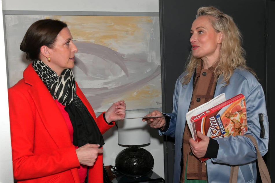 Kann womöglich Maren (r.) Katrin davon überzeugen, Laura in die Agentur zurückzuholen?
