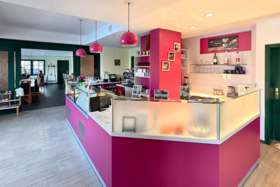 Das Café zu eröffnen, war Traum von Ilka Bachmann (47) und ihrem Partner.