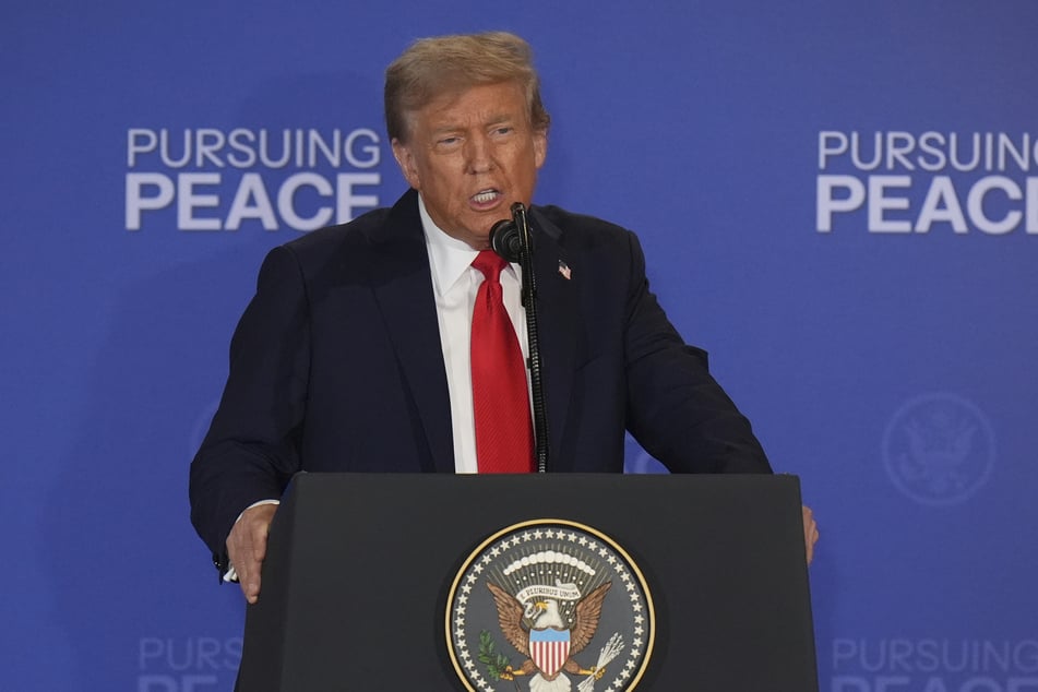 Nach seinem Treffen mit Kremlchef Wladimir Putin in Alaska will US-Präsident Donald Trump mit den Nato-Partnern telefonieren. Auch den ukrainischen Präsidenten wolle er über das Treffen informieren.