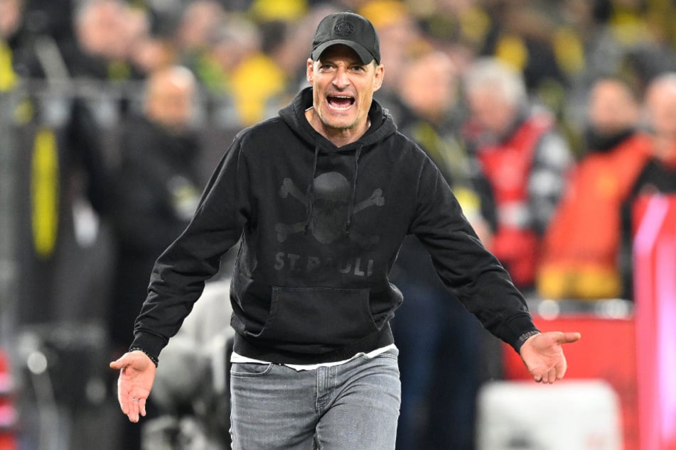 St.-Pauli-Trainer Alexander Blessin (51).