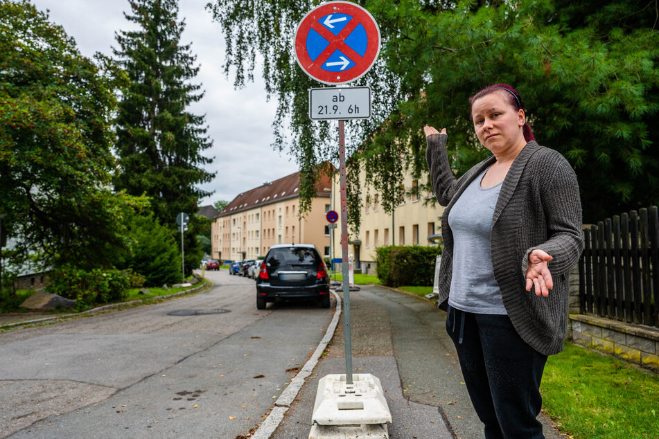 Diese Schilder stehen seit Freitag in der Albrecht-Thaer-Straße - ohne weitere Begründung. Darüber ärgert sich Anwohnerin Juliane Dillner (33).