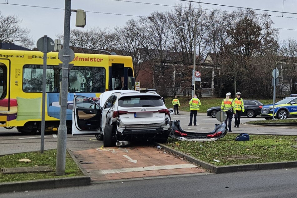 Der Hyundai wurde erheblich beschädigt.