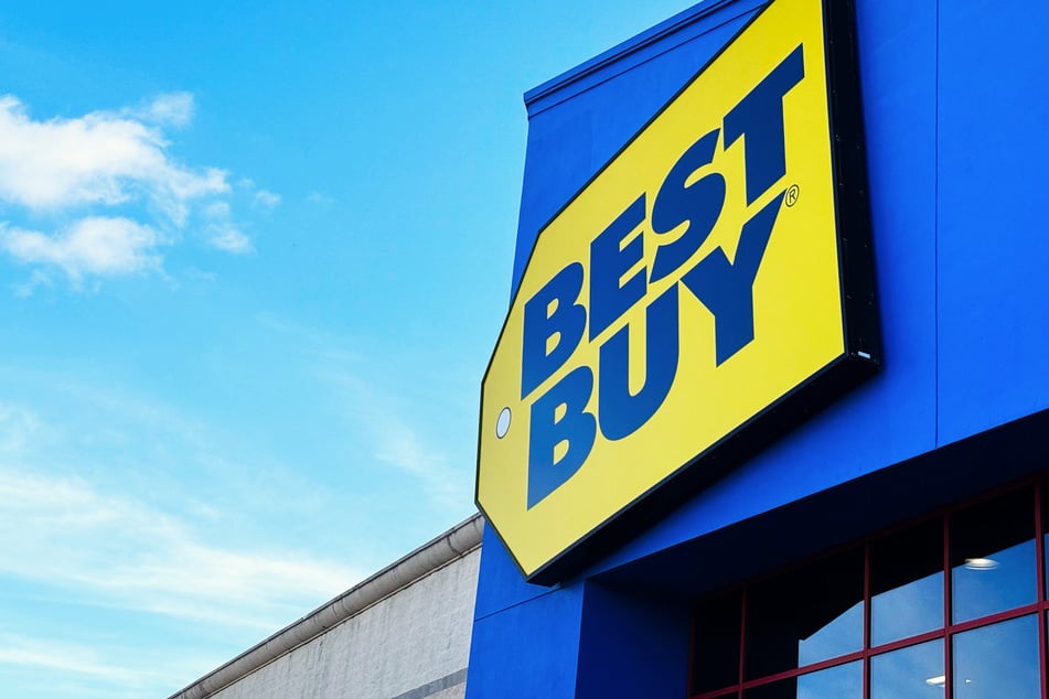 This is why everyone is rushing to Best Buy right now