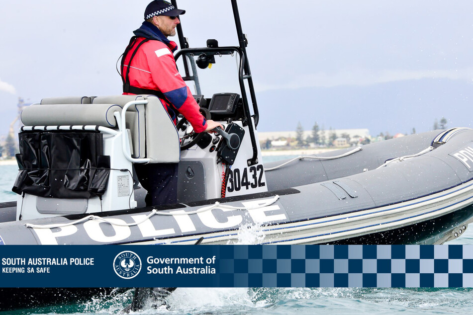 Die Polizei suchte mit Booten vor der Küste von Port MacDonnell.