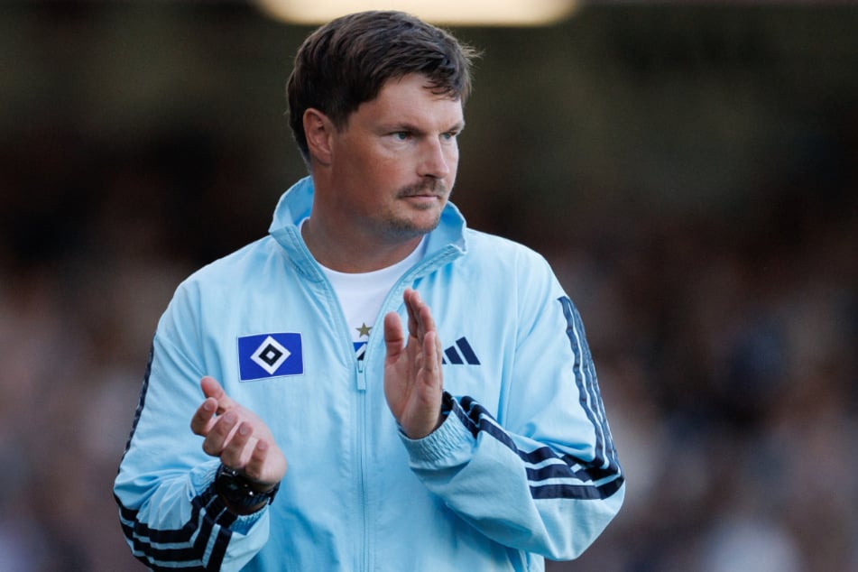 Coach Merlin Polzin (35) will nach den Verstärkungen am Deadline-Day nichts von einem HSV-Hype wissen.