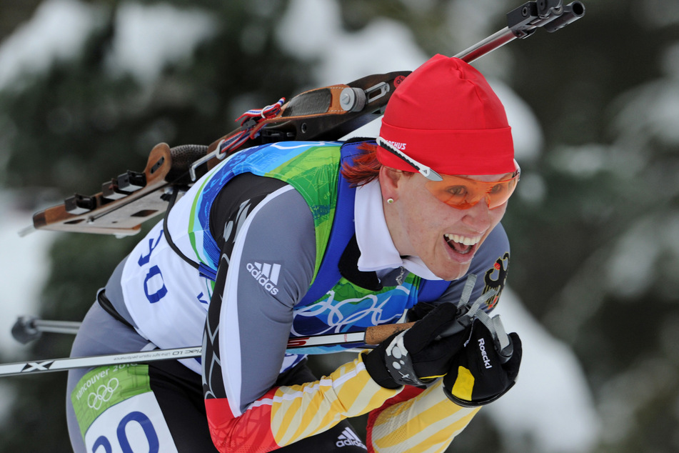 Kati Wilhelm (heute 47) kann auf eine ziemlich erfolgreiche Karriere als Skijägerin zurückblicken. (Archivbild)