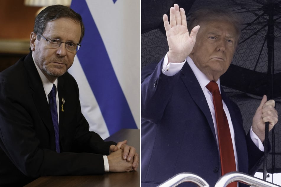 Israeli President Isaac Herzog (l.) has said he will present the Israeli Presidential Medal of Honor to Donald Trump.