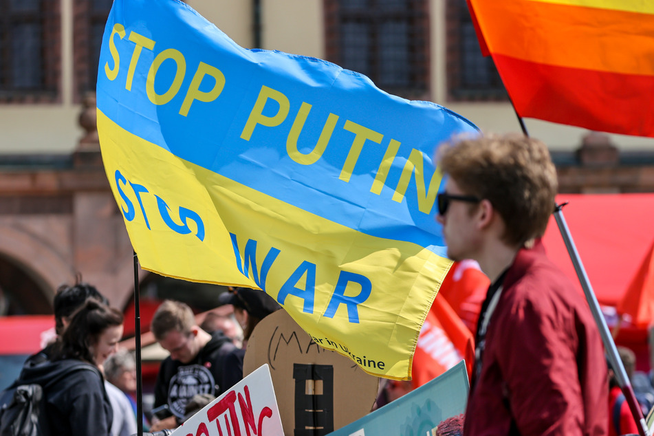 "Schutz der Ukrainer an erster Stelle": 1. Mai im Zeichen von Frieden und Solidarität
