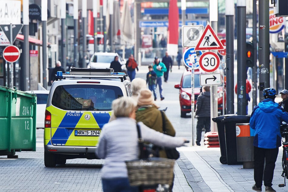 Die Polizei wurde zu dem Supermarkt im Stadtteil Hofstede alarmiert. (Symbolbild)