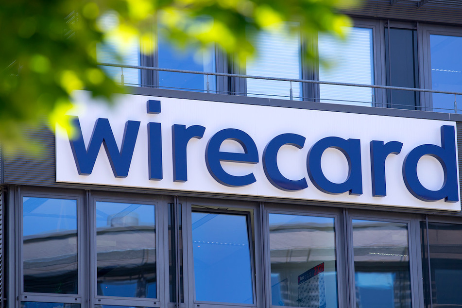 Der Schriftzug von Wirecard ist an der Firmenzentrale des Zahlungsdienstleisters in Aschheim zu sehen.