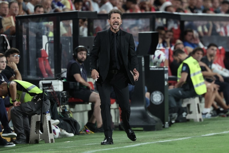 Alles andere als zufrieden mit der Anpassung von João Félix bei Atlético Madrid: der jähzornige Trainer Diego Simeone (53).