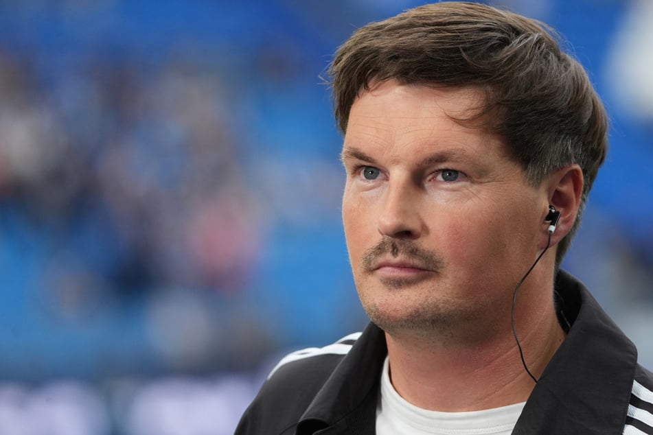 HSV-Trainer Merlin Polzin (35) hat noch einige personelle Fragezeichen vor der Partie in Hoffenheim.