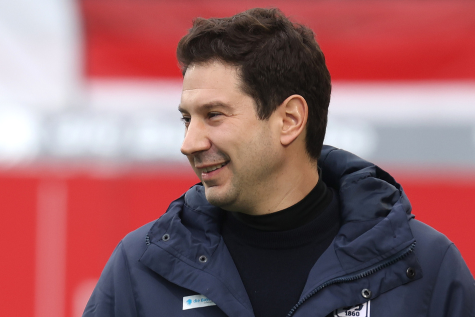 Trainer Argirios Giannikis (43) und seine Spieler vom TSV 1860 München haben in der kommenden Saison viel vor.