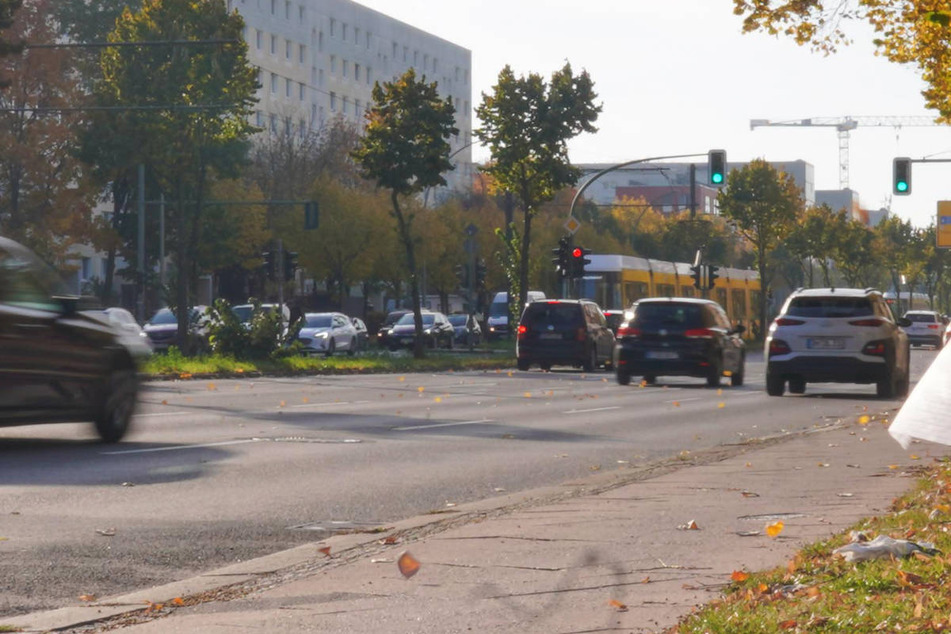 Die Landsberger Allee ist eine der Hauptverkehrsachsen im östlichen Teil von Berlin. (Archivfoto)