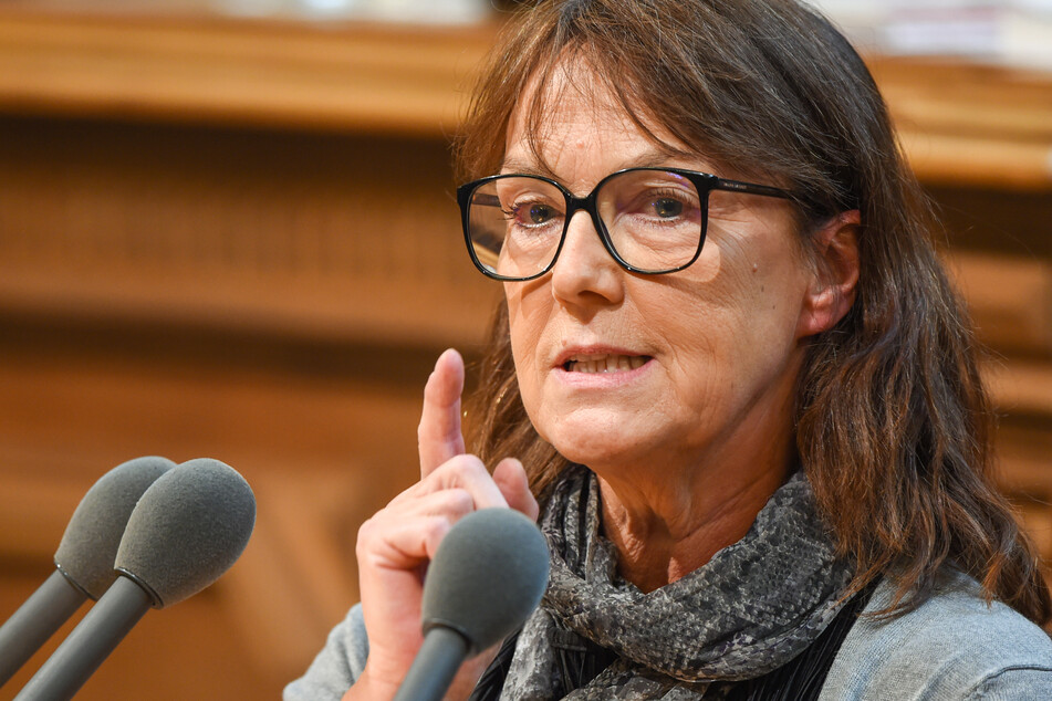 Volle Unterstützung für die Streikenden: Sabine Boeddinghaus (66), Fraktionsvorsitzende der Partei Die Linke in der Hamburgischen Bürgerschaft. (Archivbild)