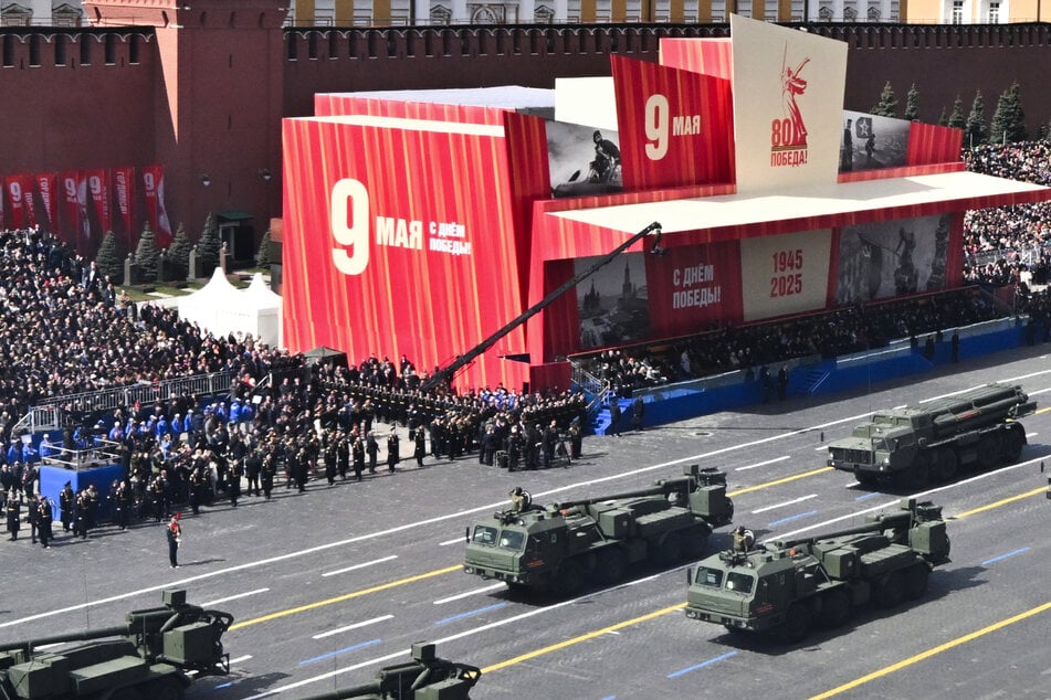 Ukraine-Krieg: Kreml stellt Todes-Drohnen auf Militärparade zur Schau