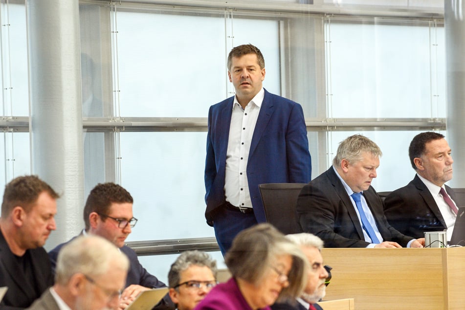 Parteiübergreifend geht der Landtag geschlossen gegen Vetternwirtschaft vor. Die AfD ist dagegen.