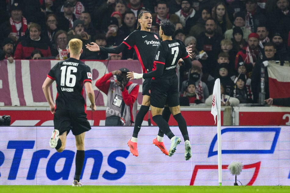 Eintracht Frankfurt bejubelte die Führung gegen den VfB Stuttgart.