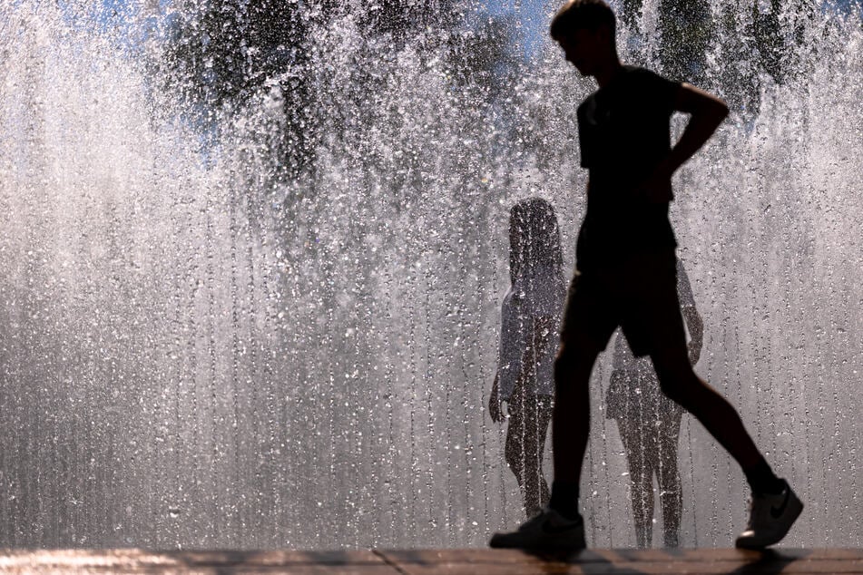 Bis zu 38 Grad werden in den kommenden Tagen im Freistaat erwartet. (Symbolfoto)