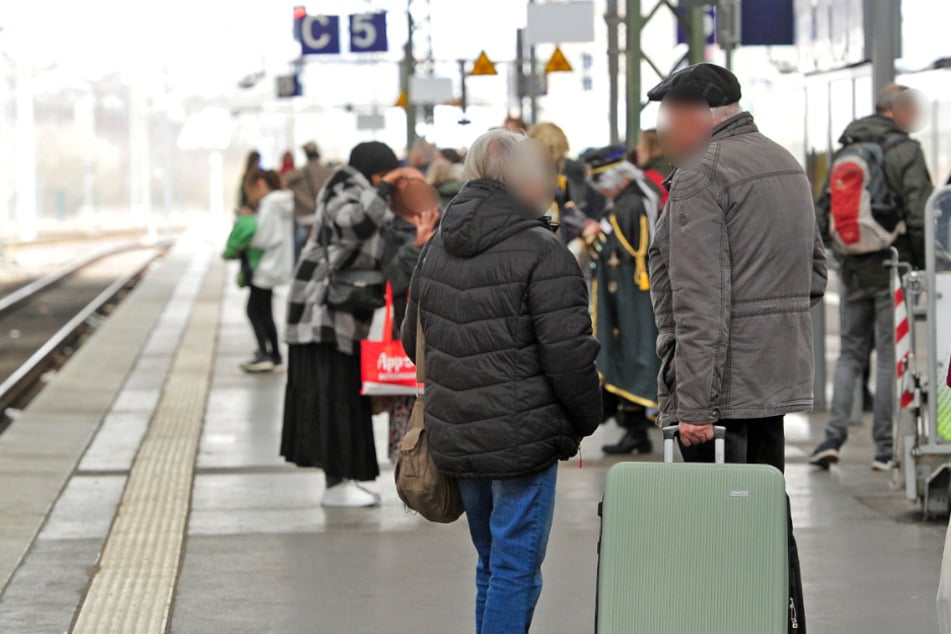 Chemnitz: Fahrgast-Boom: Darum ist am Sonntag im Chemnitzer Hauptbahnhof so viel los