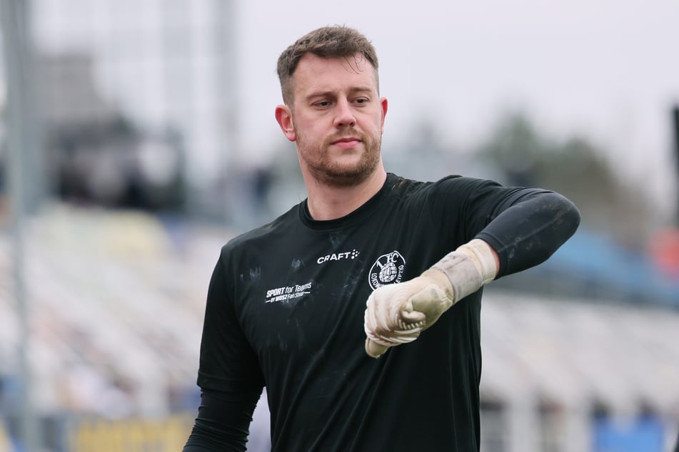 Torhüter Andreas Naumann (33) hat bei Lok Leipzig verlängert.