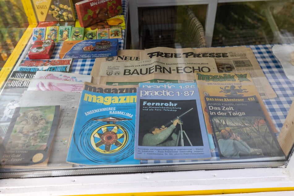 Ostalgie pur: Auch die Zeitschriften-Auswahl ist wie zu DDR-Zeiten.