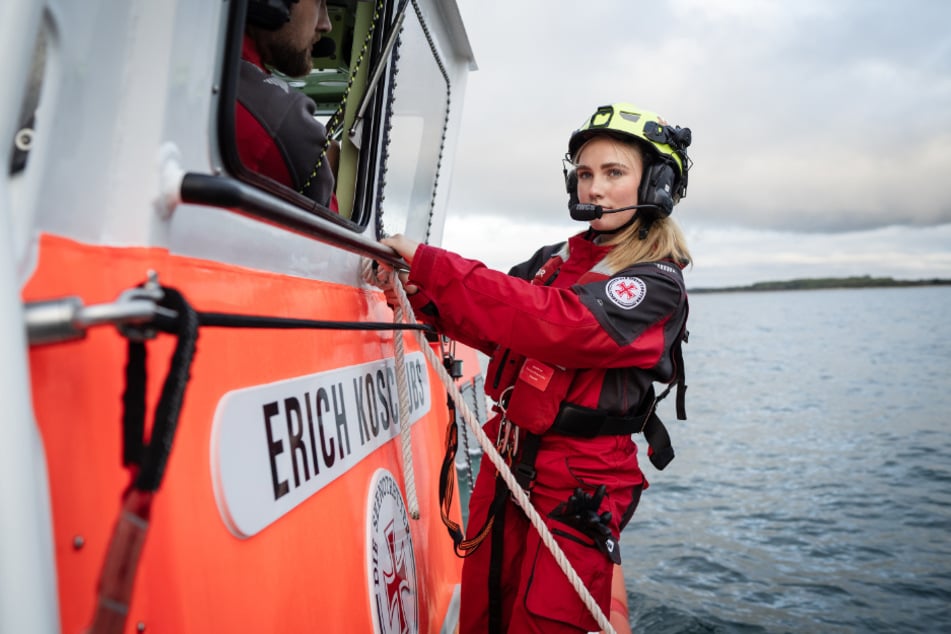 In sechs 30-minütigen Folgen kann der teilweise dramatische Alltag der Einsatzkräfte hautnah verfolgt werden.